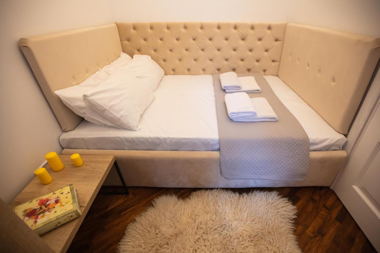 Friends House- Сучасні Апартаменти В Центрі Львова Екстериор снимка
